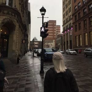 Meet your Posher, Laurence